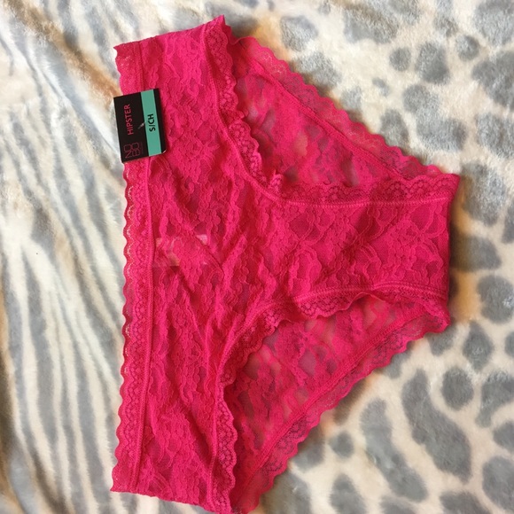 Ladies underware - Picture 1 of 1